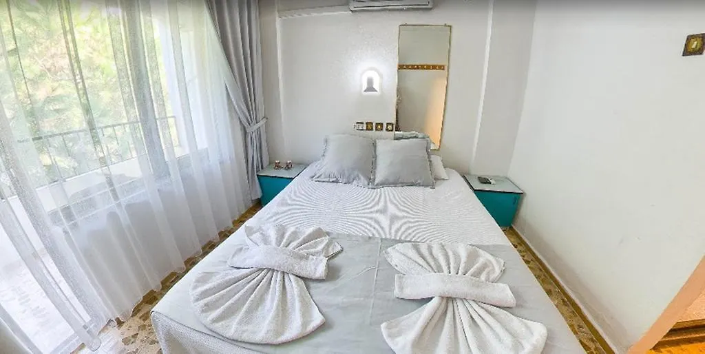 Pak Hotel - Adult Only Kusadasi 2*,